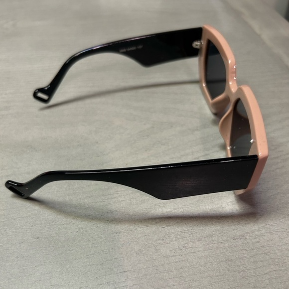 Vintage Fashion Square Women’s‎ Big Frame Sunglasses - Picture 6 of 8